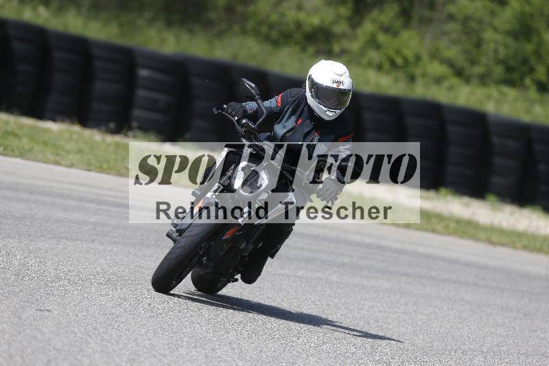 Archiv-2025/09 22.04.2025 Cornu Master School ADR/gruen-vert/244